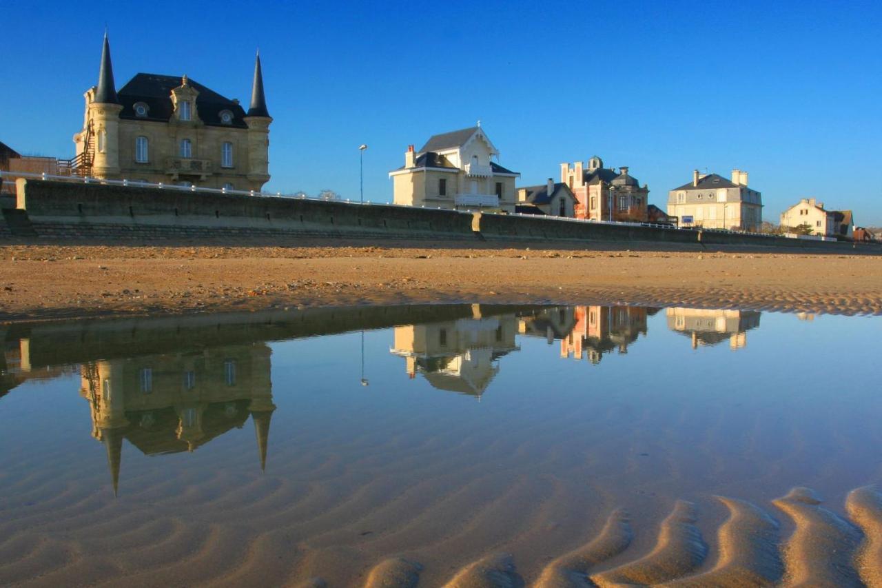 Le So Art, Grande Maison 4 Chambres, Terrain De Petanque, Grand Jardin Clos, Flipper, Babyfoot, Jeux Arcade, Ping Pong,1 Km Mer, Proche Golf, Port En Bessin, Bayeux Et Plages Du Debarquement, Adaptee Enfants Commes Dış mekan fotoğraf