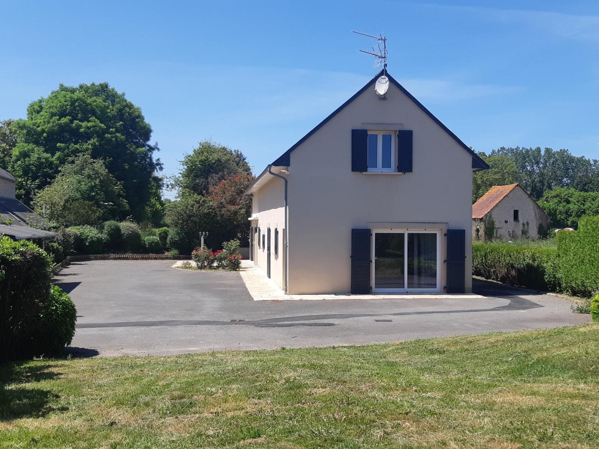 Le So Art, Grande Maison 4 Chambres, Terrain De Petanque, Grand Jardin Clos, Flipper, Babyfoot, Jeux Arcade, Ping Pong,1 Km Mer, Proche Golf, Port En Bessin, Bayeux Et Plages Du Debarquement, Adaptee Enfants Commes Dış mekan fotoğraf