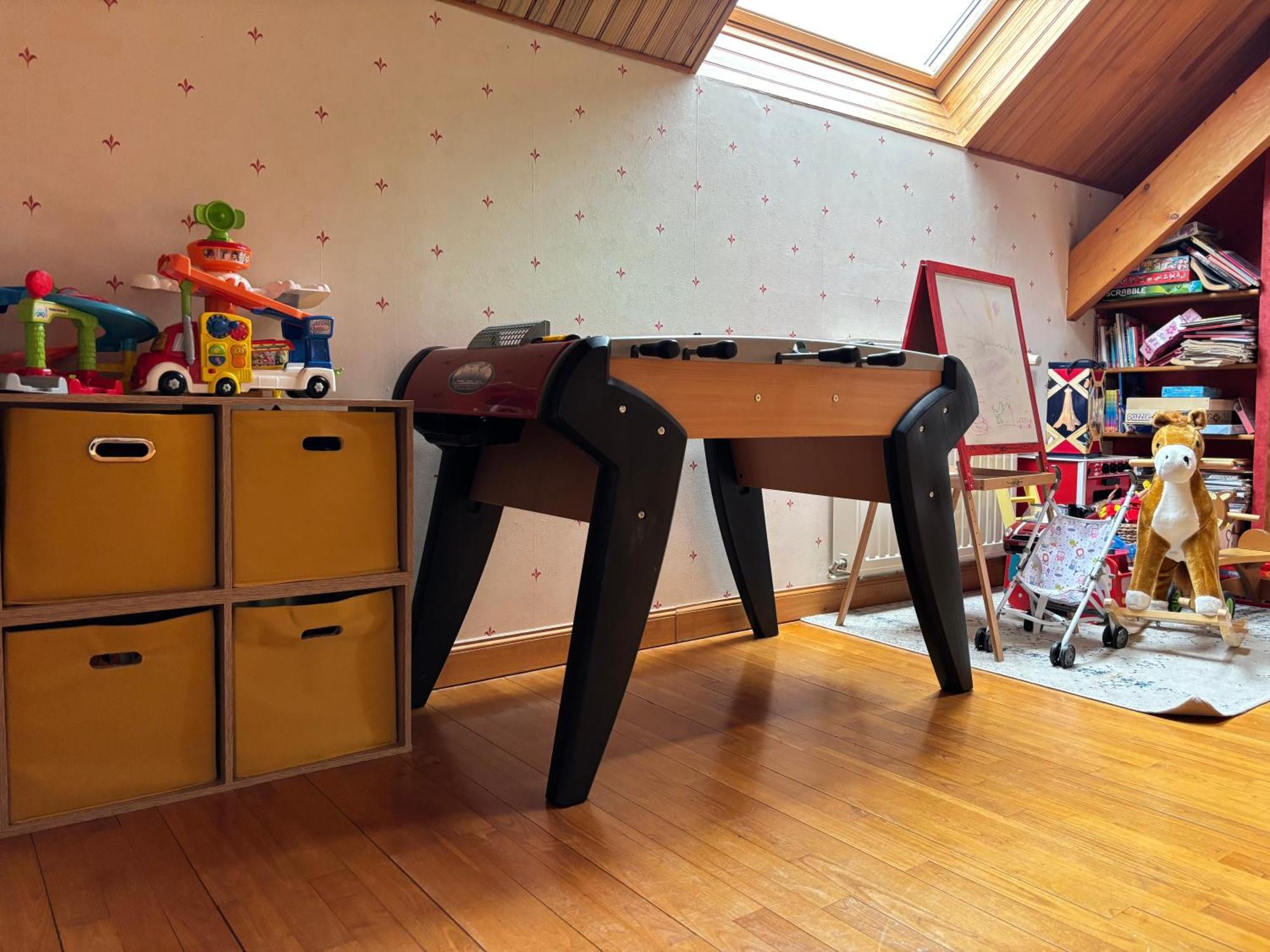 Le So Art, Grande Maison 4 Chambres, Terrain De Petanque, Grand Jardin Clos, Flipper, Babyfoot, Jeux Arcade, Ping Pong,1 Km Mer, Proche Golf, Port En Bessin, Bayeux Et Plages Du Debarquement, Adaptee Enfants Commes Dış mekan fotoğraf