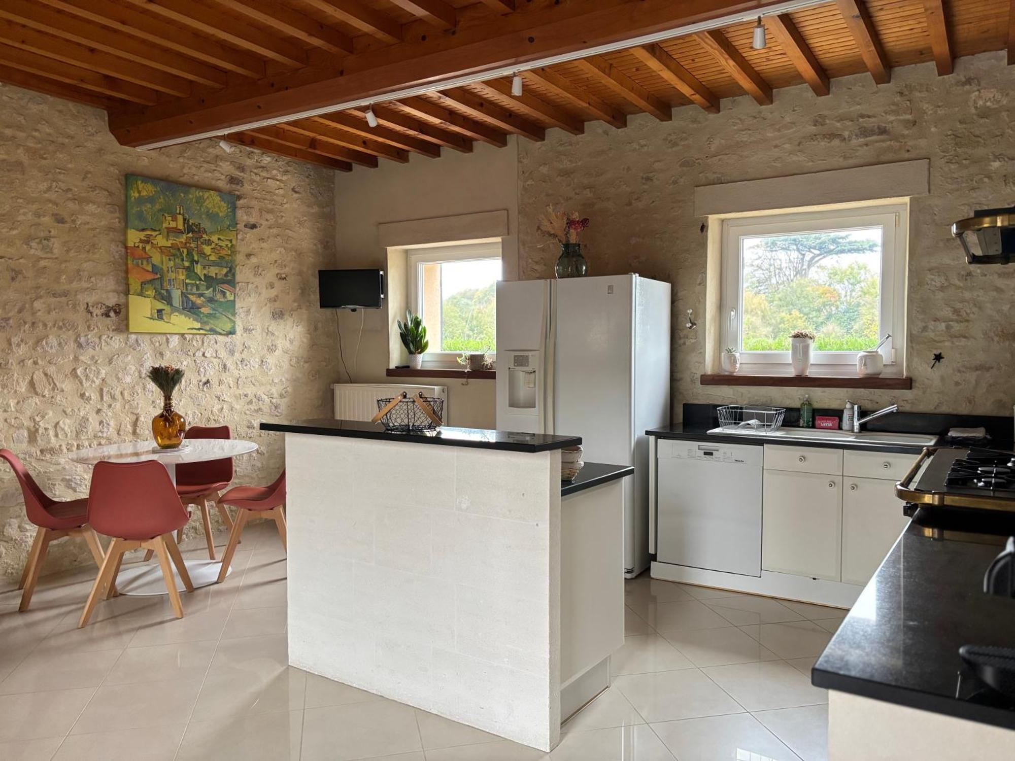 Le So Art, Grande Maison 4 Chambres, Terrain De Petanque, Grand Jardin Clos, Flipper, Babyfoot, Jeux Arcade, Ping Pong,1 Km Mer, Proche Golf, Port En Bessin, Bayeux Et Plages Du Debarquement, Adaptee Enfants Commes Dış mekan fotoğraf
