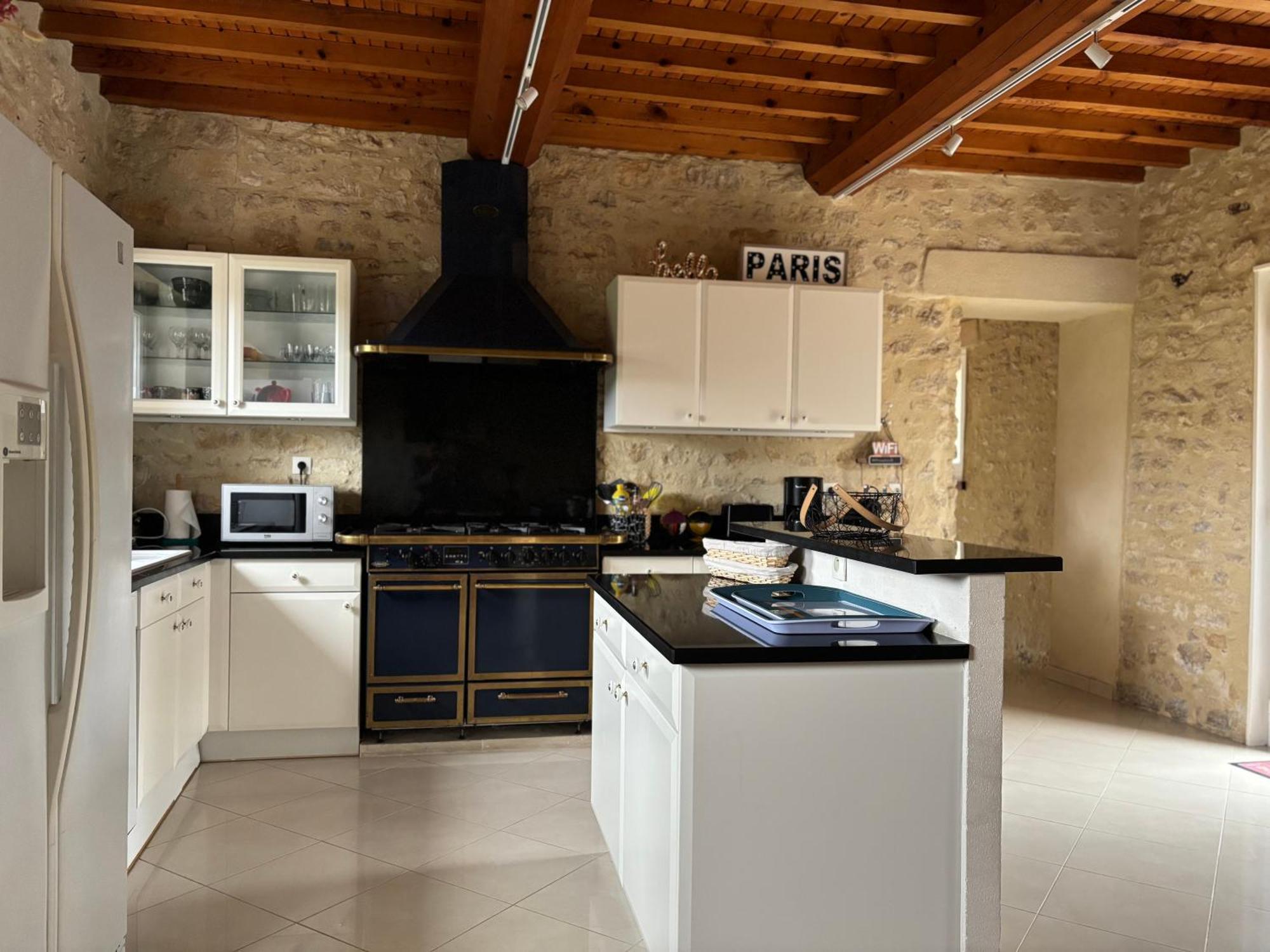Le So Art, Grande Maison 4 Chambres, Terrain De Petanque, Grand Jardin Clos, Flipper, Babyfoot, Jeux Arcade, Ping Pong,1 Km Mer, Proche Golf, Port En Bessin, Bayeux Et Plages Du Debarquement, Adaptee Enfants Commes Dış mekan fotoğraf