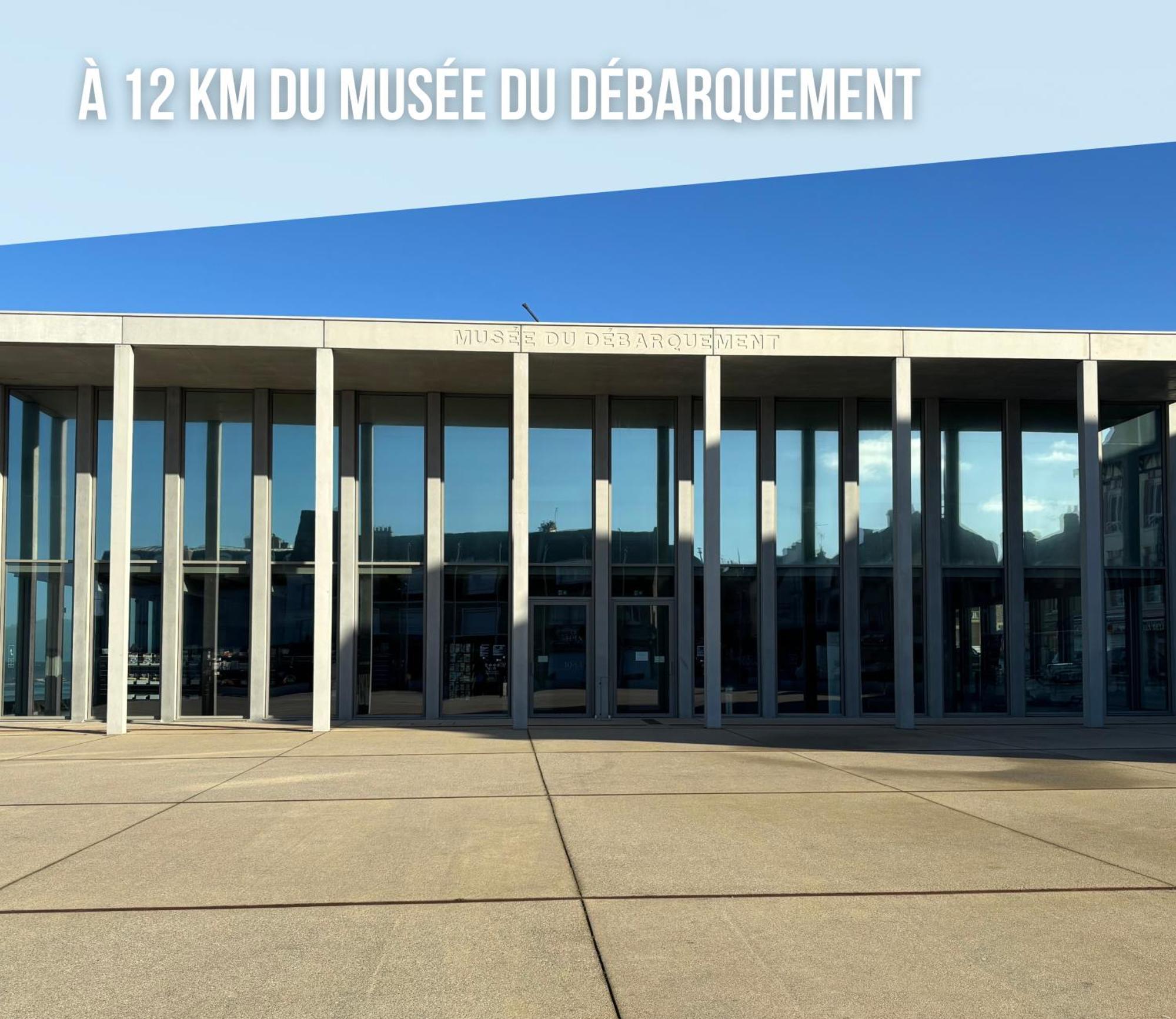 Le So Art, Grande Maison 4 Chambres, Terrain De Petanque, Grand Jardin Clos, Flipper, Babyfoot, Jeux Arcade, Ping Pong,1 Km Mer, Proche Golf, Port En Bessin, Bayeux Et Plages Du Debarquement, Adaptee Enfants Commes Dış mekan fotoğraf